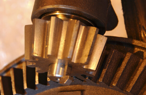 WINGET 100T PINION AND CAST