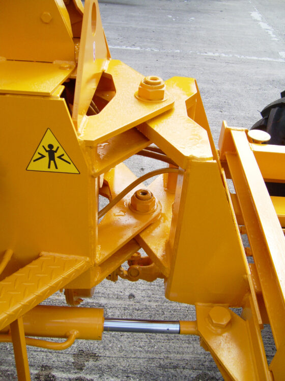 WINGET 4B2000 HD (HIGH DISCHARGE SKIP) ARTICULATION AND STEERING JOINT