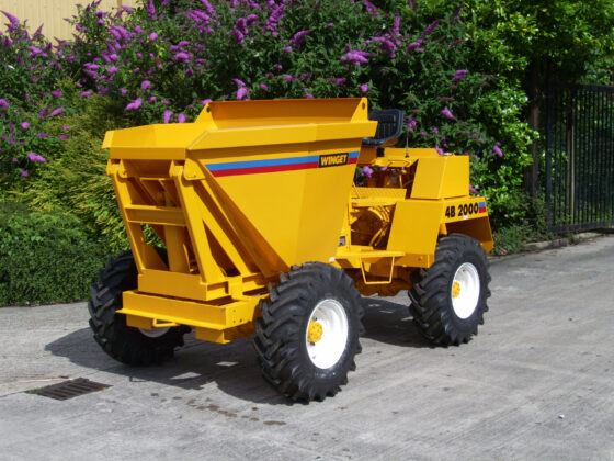 WINGET 4B2000 HD HIGH DISCHARGE SKIP PARKED